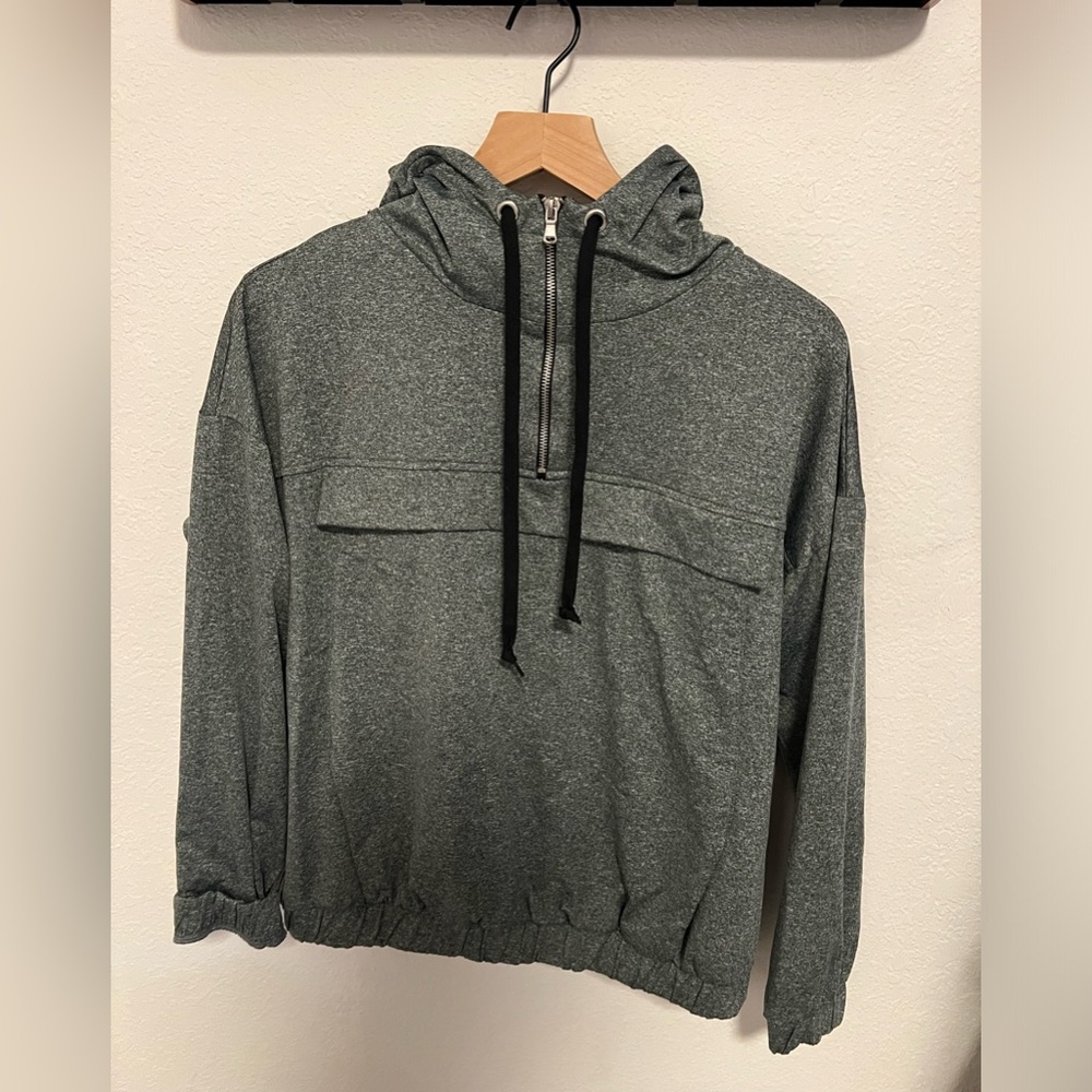 Gray hoodie - M